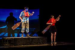 Sarah Haváčová a Petr Lněnička v představení Svatební cesta do Jiljí, foto: Radek Drbohlav